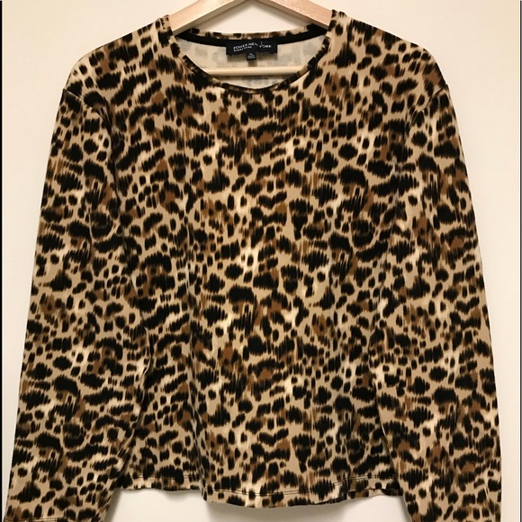 Jones New York Tops - Jones New York signature long sleeve Leopard top